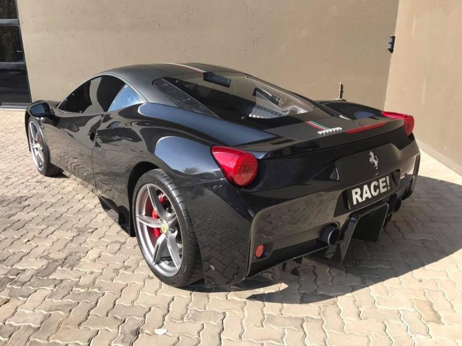  Ferrari 458 Speciale Black by RACE! 2017 года  (фото 3 из 5)